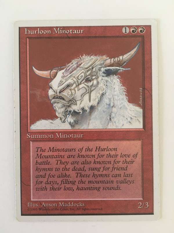 MAGIC THE GATHERINGLOT OF 8 RANDOM CARDS  R30 GET YOURS NOW!!!!!