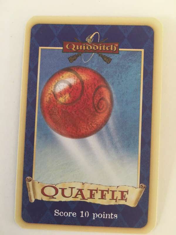 HARRY POTTER AND THE PHILOSOPHER`S STONE - TRADING CARD WARNER BROTHERS 2000 - QUAFFLE -
