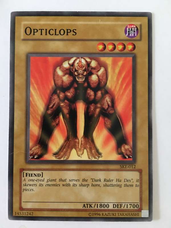 YU-GI-OH TRADING CARD - OPTICLOPS