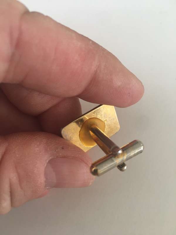 VINTAGE MENS CUFF LINK - ONE CUFF LINK  MAY BE PLATED NOT SURE