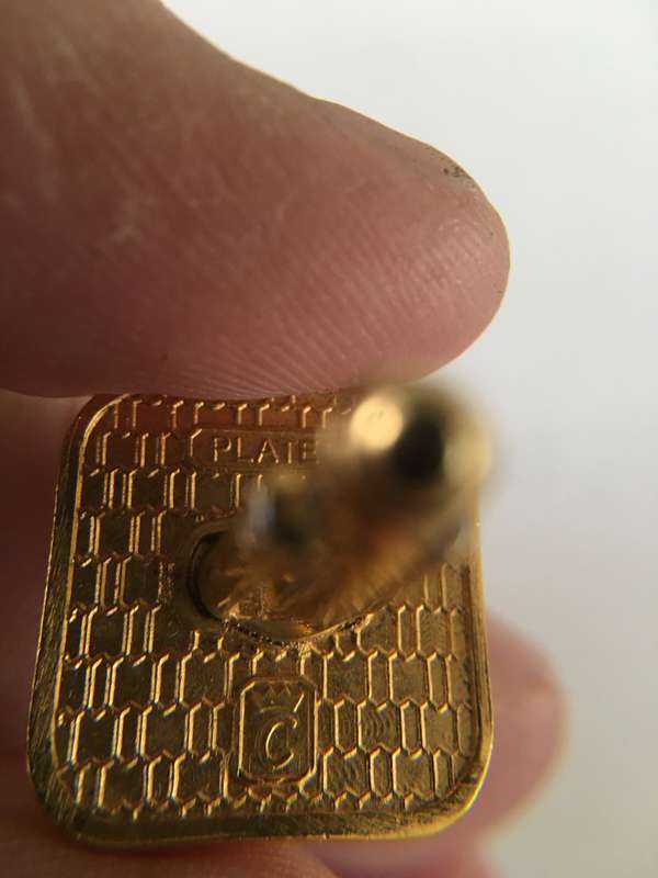 LOVELY VINTAGE FNB GOLD PLATED MENS CUFF LINKS