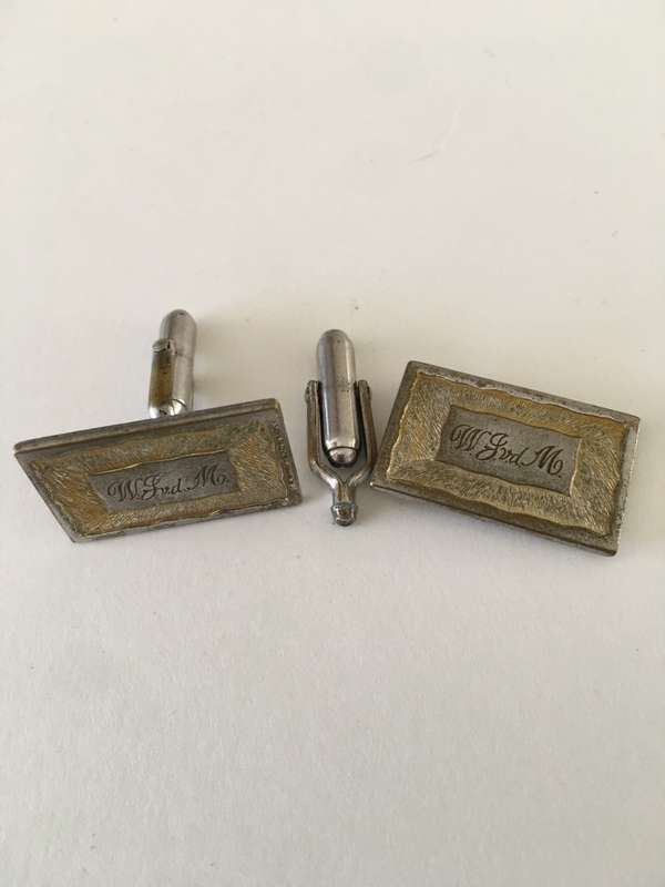 LOVELY VINTAGE MENS  CUFF LINKS   MAY BE PLATED
