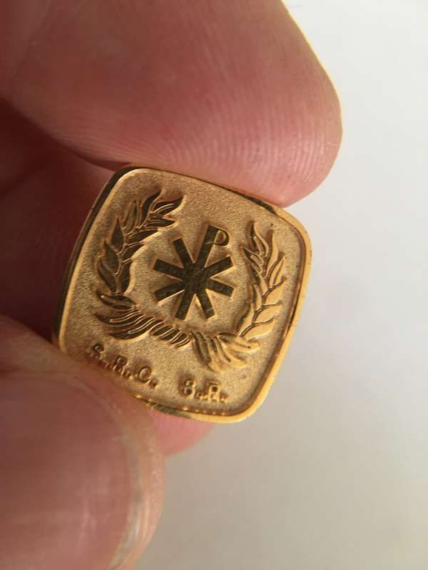 LOVELY GOLD PLATED BADGE WITH LOGO