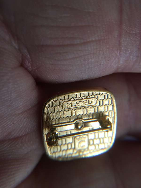 LOVELY GOLD PLATED BADGE WITH LOGO