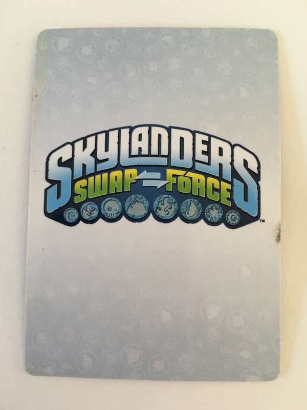 SKYLANDERS TRADING CARD - HOOT LOOP