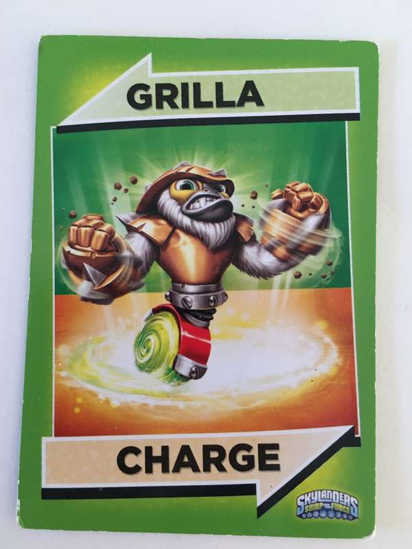 TOPPS SKYLANDERS TRADING CARDS - GRILLA CHARGE