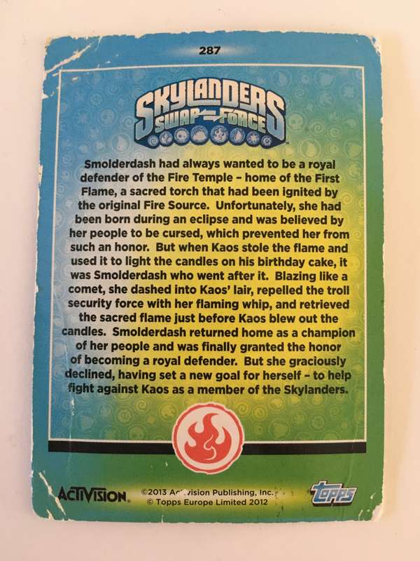 TOPPS SKYLANDERS TRADING CARD - LIGHTCORE SMOLDERDASH