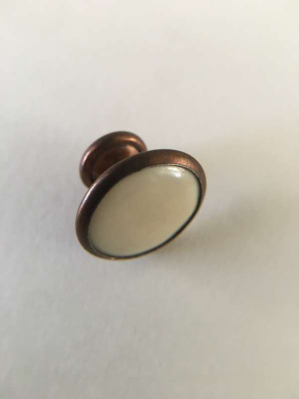 VINTAGE 3 SINGLE DIFFERENT MOTHER OF PEARL  CUFF LINKS X 3