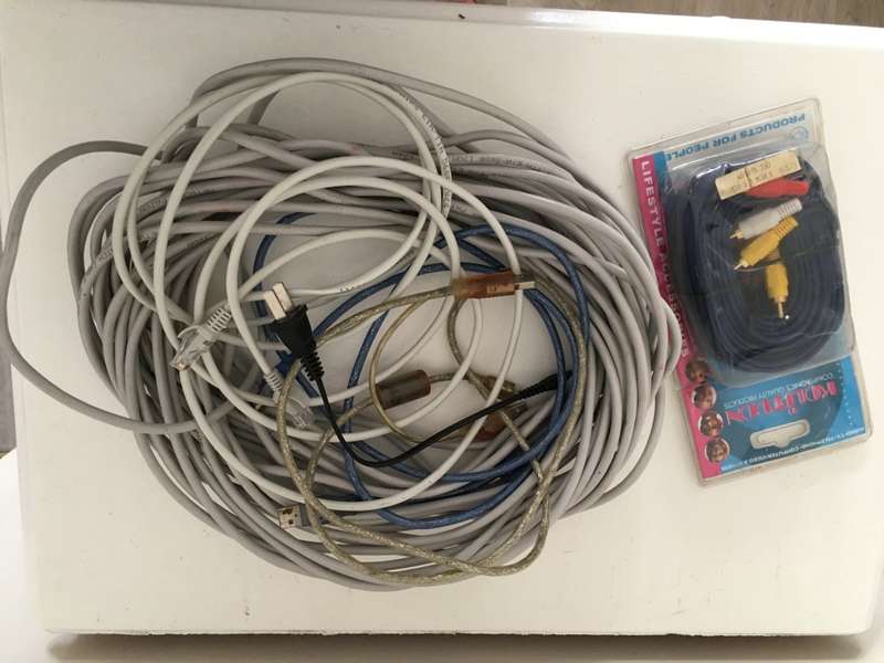 PC / TV - WIFI -  LONG LENGTH CABLE  AND OTHER CABLES