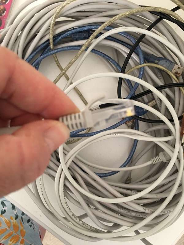 PC / TV - WIFI -  LONG LENGTH CABLE  AND OTHER CABLES