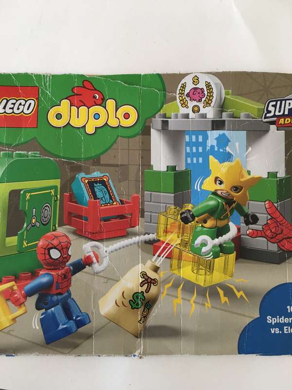 LOVELY CONTAAINER FULL OF KIDDY LEGO DUPLO INCLUDING FIGURES