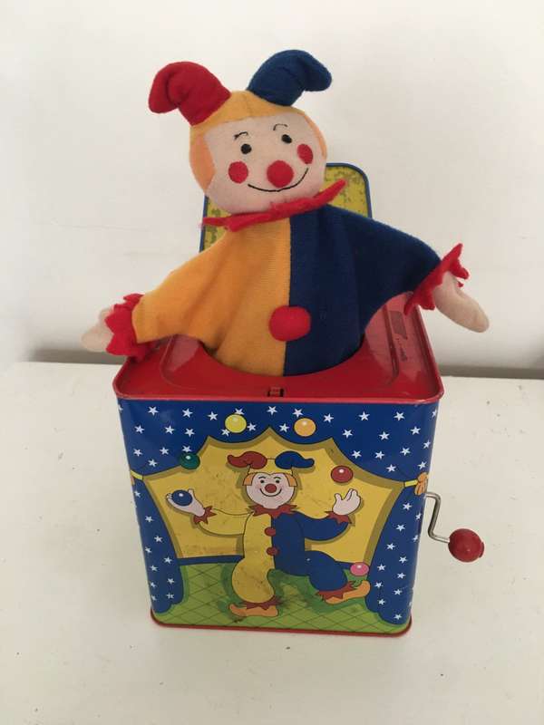 VINTAGE METAL CLOWN JACK IN THE BOX -1997 - NO SOUND BUT POPS OUT