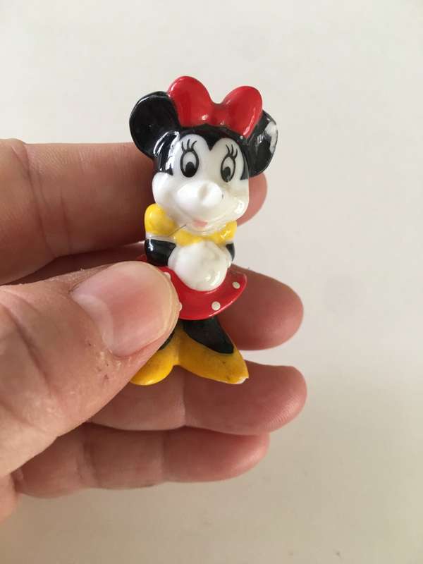 VINTAGE BONE CHINA MICKEY AND MINNIE MINNY FIGURINES X 2 ITEMS