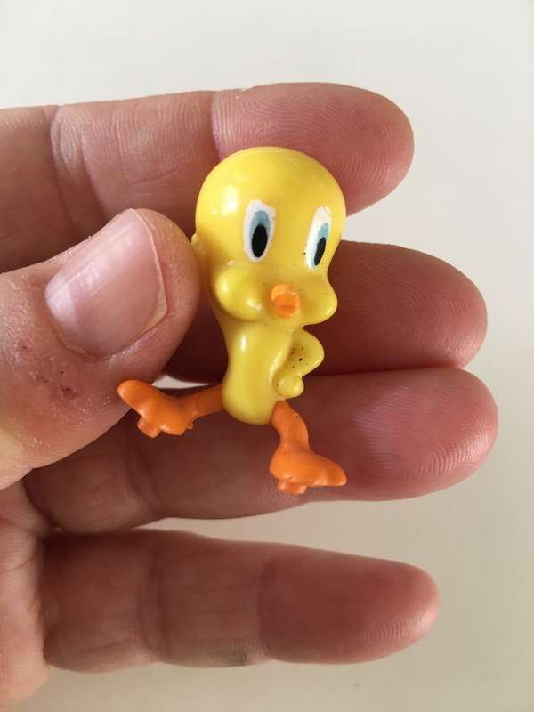 VINTAGE LOONEY TUNES TWEETY BIRD PVC FIGURE