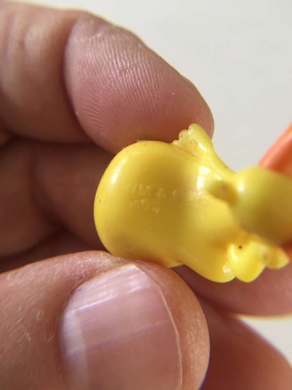 VINTAGE LOONEY TUNES TWEETY BIRD PVC FIGURE