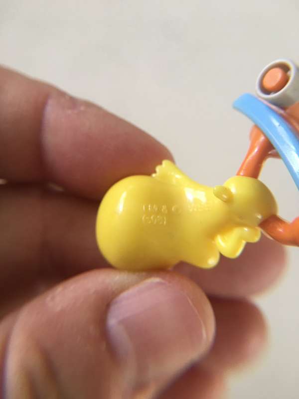 VINTAGE PVC LOONEY TUNES  TWEETY BIRD ON SKATEBOARD