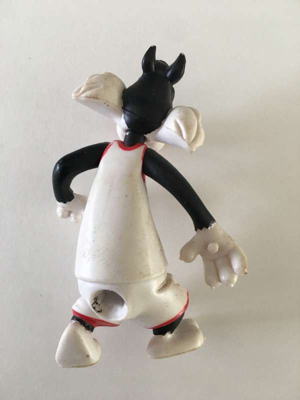 VINTAGE PVC LOONEY TUNES FIGURE - SYLVESTOR - WARNER BROTHERS- 1996 TAIL MISSING REDUCED