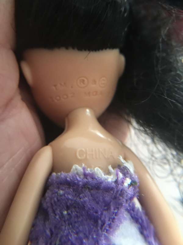 LOVELY VINTAGE SMALL BRATZ DOLL 2001