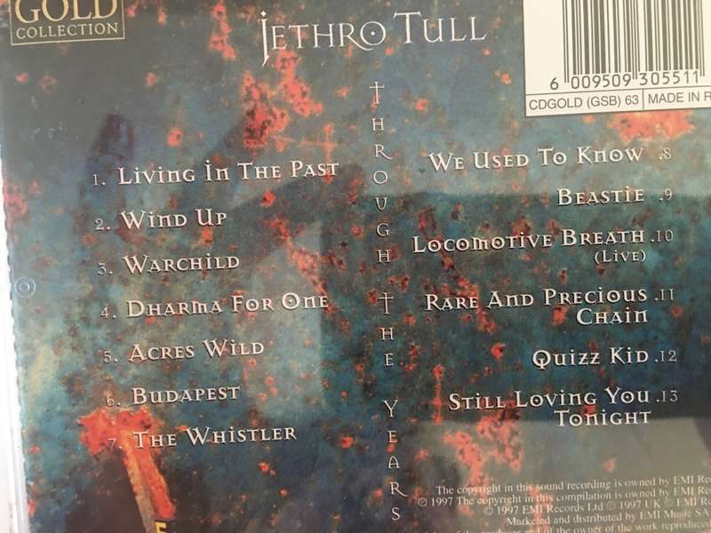 AUTOGRAPHED / SIGNED - HEAVY METAL GROUP - JETHRO TULL - FREE JETHRO TULL CD HALF SIZE OF A4
