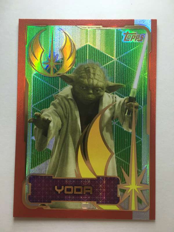 TOPPS -  STAR WARS CARD - THE LAST JEDI  - HOLOGRAPHIC CARD / YODA
