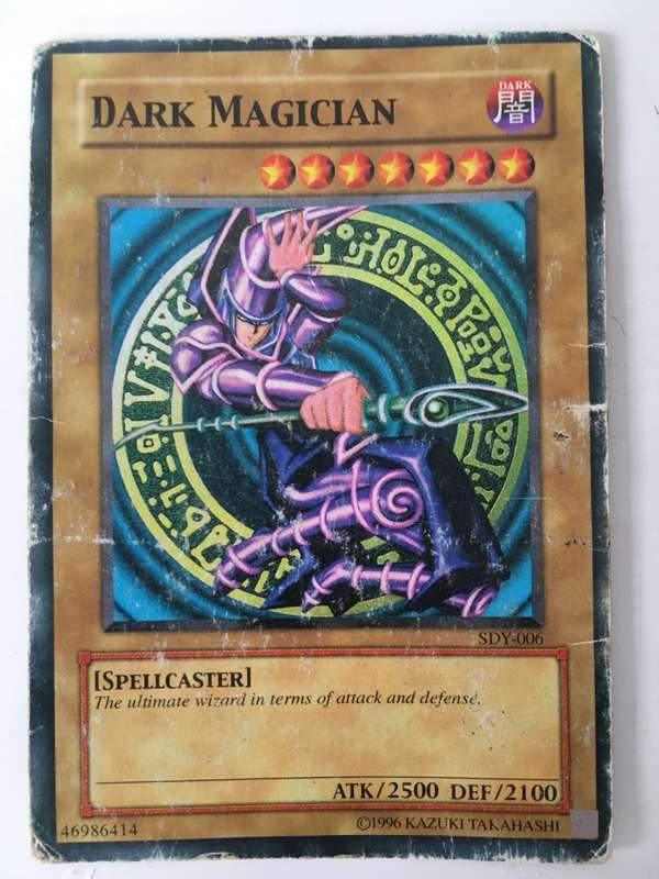 YU-GI-OH TRADING CARD - DARK MAGICIAN  - CARD  BIT WORN
