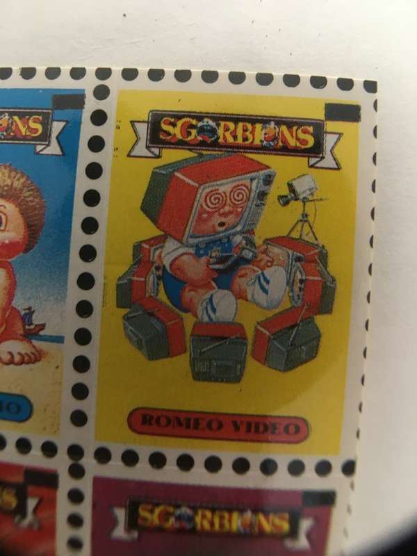 VINTAGE ITALIAN MINT SET OF 4 GARBAGE PAIL KIDS - 1989