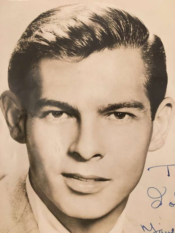 AUTOGRAPHED / SIGNED AND INSCRIBED - SINGER SONG WRITER  - JOHNNY RAY  22 CM X 19 CM - 1950`S