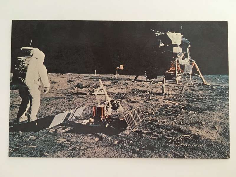 VINTAGE NASA POST CARD  MOON LANDING