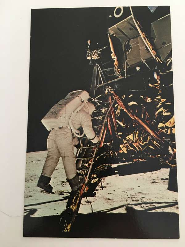 VINTAGE LOVELY POST CARD - NASA MOON LANDING