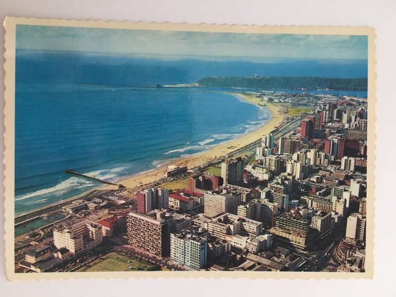 LOVELY VINTAGE POSTCARD OF NORTH BEACH DURBAN