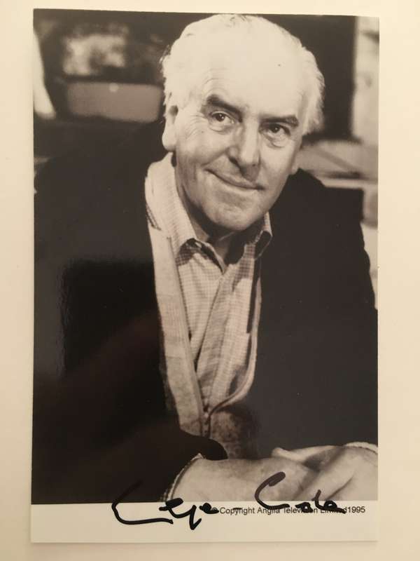AUTOGRAPHED / SIGNED - GEORGE COLE - MINDER  POSTCARD SIZE