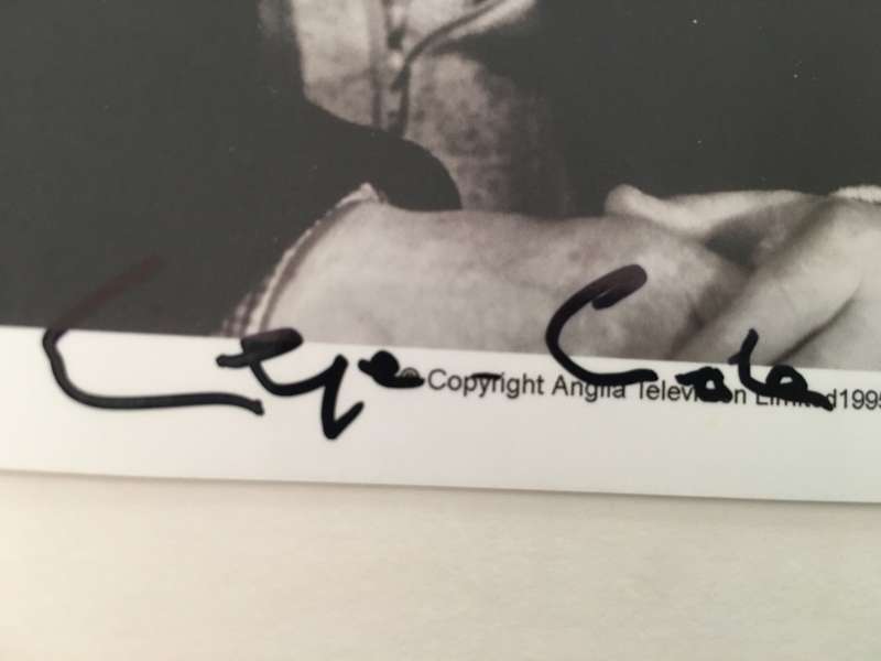 AUTOGRAPHED / SIGNED - GEORGE COLE - MINDER  POSTCARD SIZE