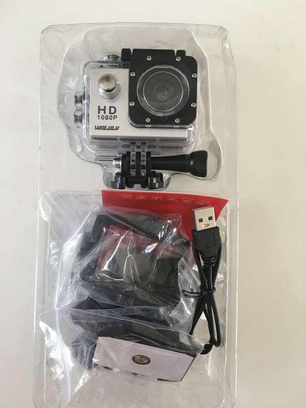 LOVELY WOLULIN GO PRO AS NEW IN WATER PROOF CASE FULL HD 1080P (SPORTS CAMERA)