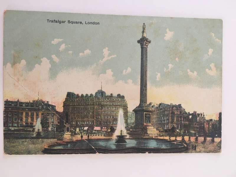 VINTAGE TO ANTIQUE POSTCARD - TRAFALGAR  SQUARE LONDON