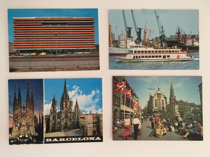 VINTAGE LOT OF 4 POSTCARDS