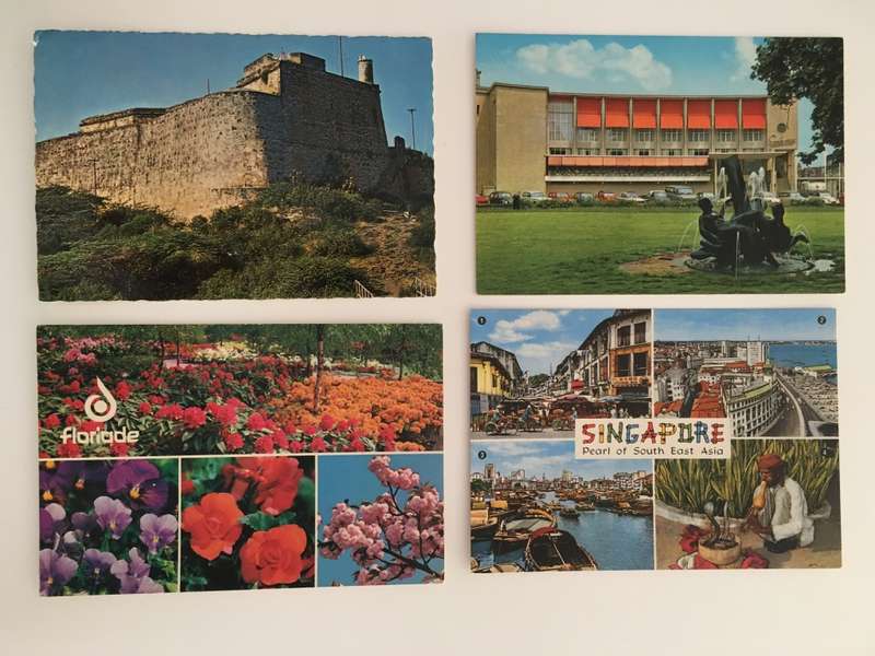 VINTAGE LOT OF 4 POSTCARDS