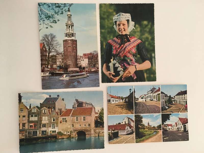 VINTAGE LOT OF 4 POSTCARDS