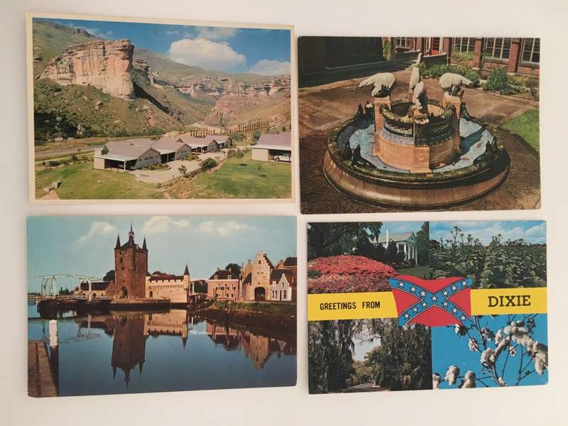 VINTAGE LOT OF 4 POSTCARDS