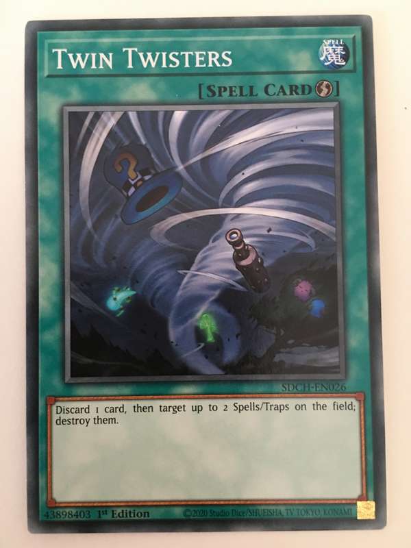 YU-GI-OH TRADING CARD - TWIN TWISTERS