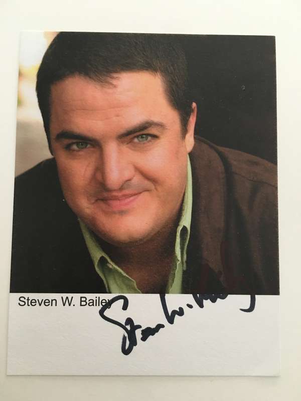 AUTOGRAPHED / SIGNED - STEVEN W. BAILEY - GREYS ANATOMY BROADER THAN POSTCARD