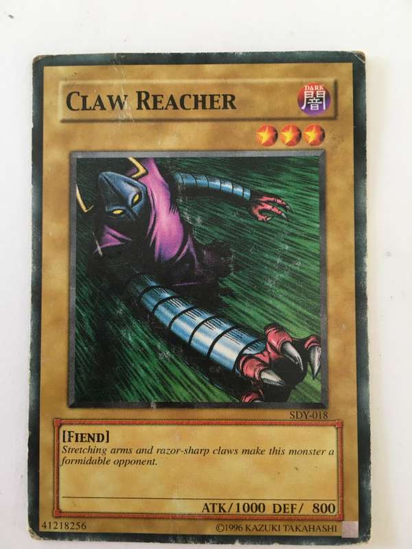 YU-GI-OH TRADING CARD - CLAW REACHER