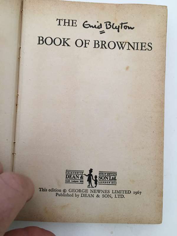 VINTAGE BOOK OF BROWNIES - ENID BLYTON - 1967