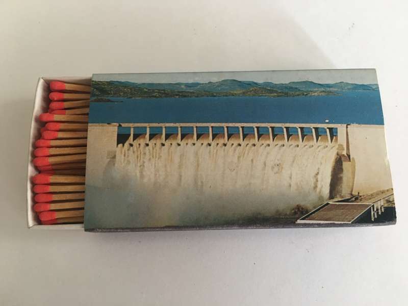 VINTAGE BOX OF MATCHES HENDRIK VERWOERD DAM