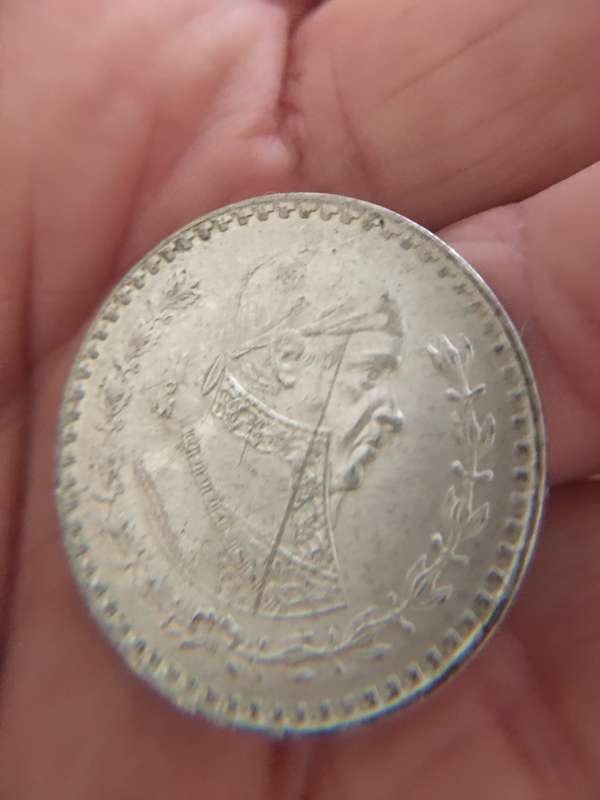 MEXICO - VINTAGE LARGE MEXICO 1 PESO  SILVER COIN 1962