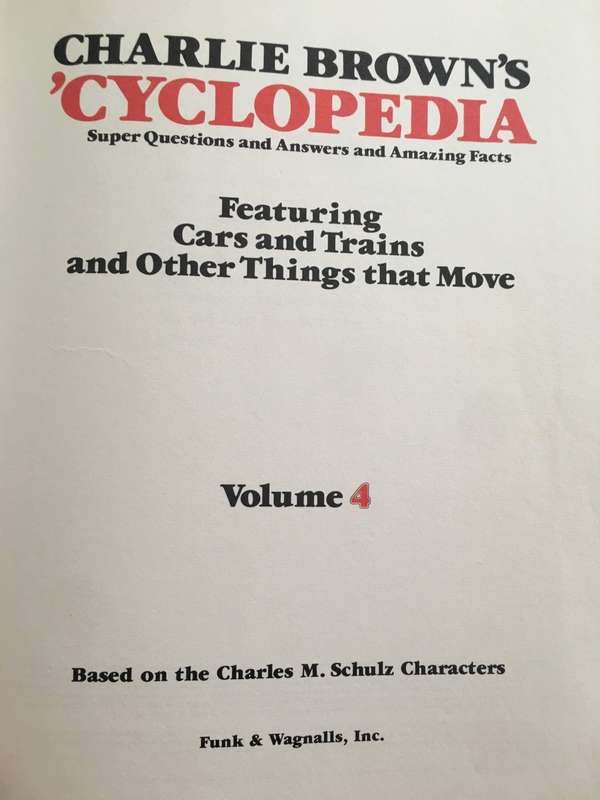 VINTAGE CHARLIE BROWN`S CYCLOPEDIA - NO. 4 - 1980