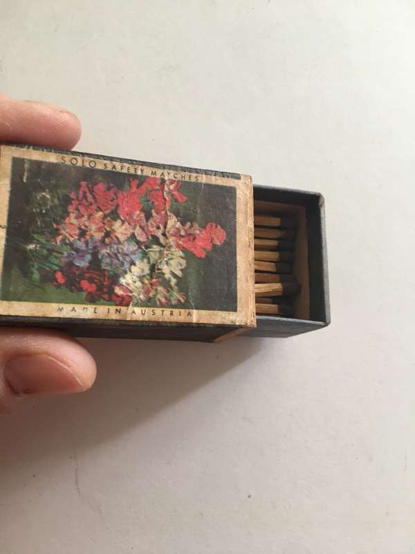 VINTAGE MATCH BOX - SOLO SAFETY MATCHES