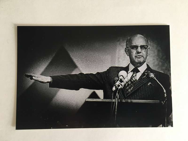 LOVELY SIGNED CARD BY FORMER PRESIDENT PW BOTHA   AND PRESS PHOTO