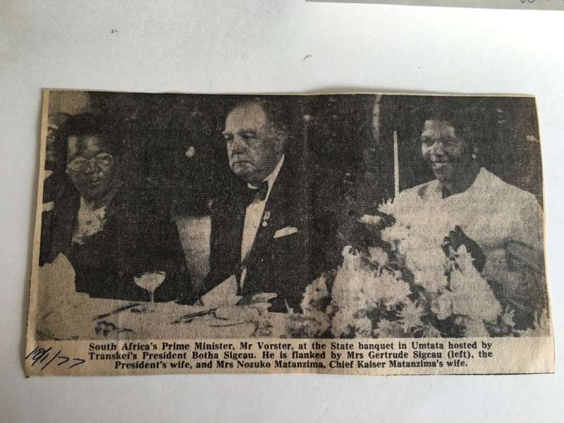 LOVELY PRESS PHOTO AND LETTER OF FORMER PRESIDENT WIFE MRS TINI VORSTER