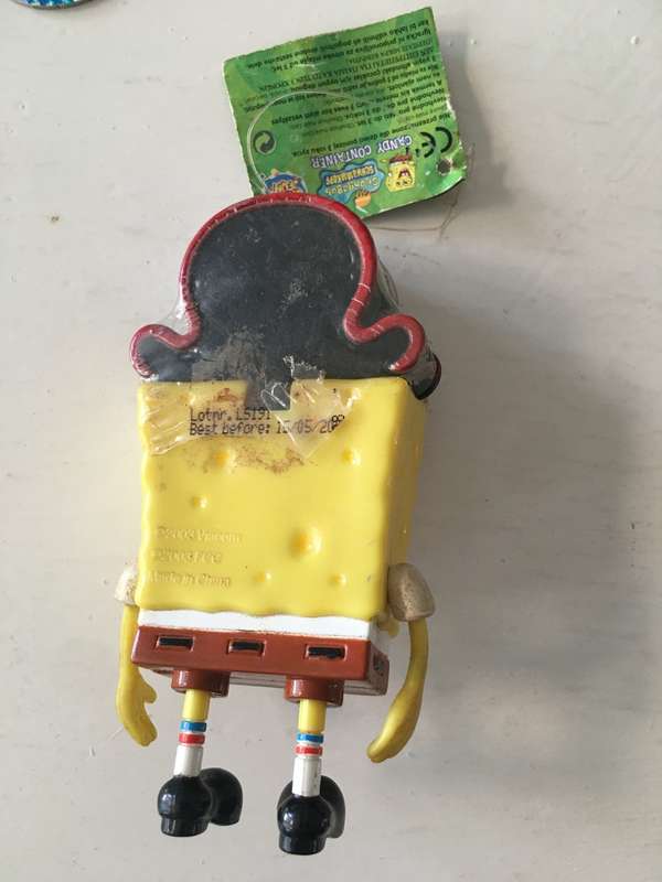 VINTAGE SPONGE BOB  FIGURE - BIPS CANDY FUN  MADE IN CHINA PART OF WRAPPING  STILL ON