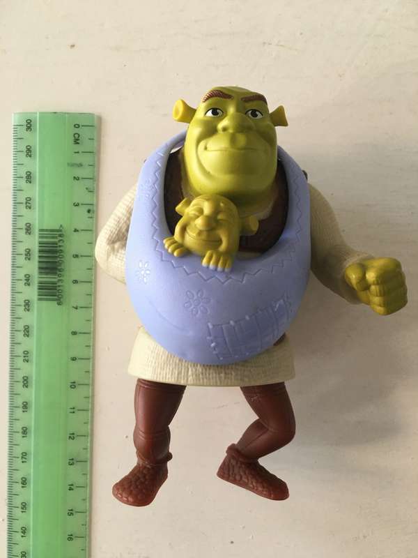 MC DONALDS  LOVELY SHREK FIGURE AND BABY